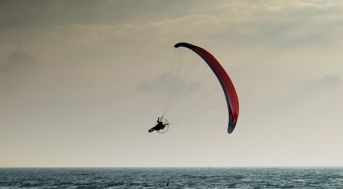 Parachut crash
